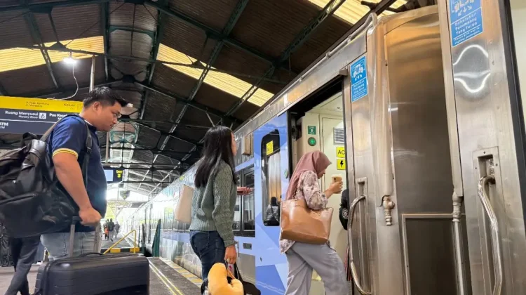 Ada 51.105 Penumpang Naik dan Turun di Daop 6 di Awal Long Weekend